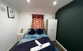Good Priced Single Rooms In Sherperds Bush