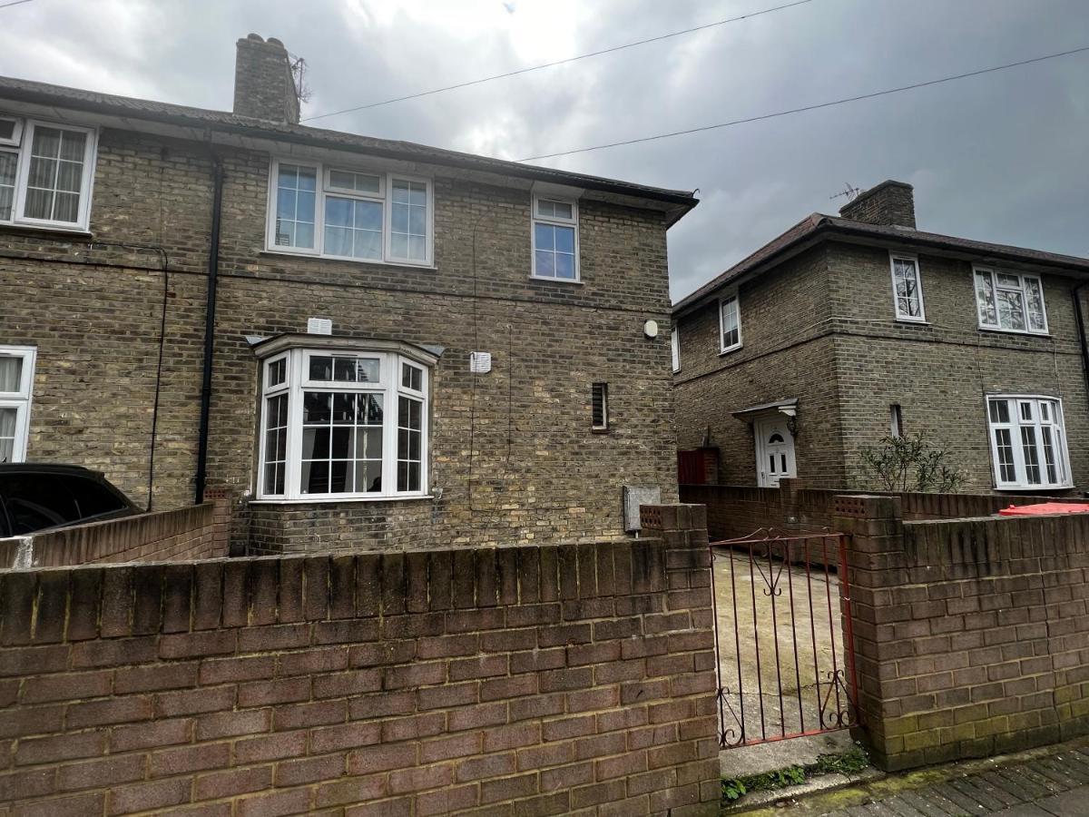 Good Priced Double Rooms In Sherperds Bush Londres Extérieur photo