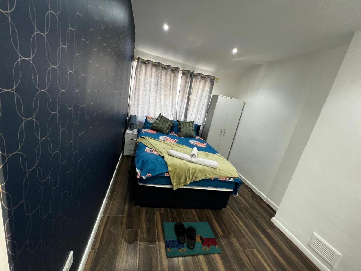 Good Priced Double Rooms In Sherperds Bush Londres Extérieur photo